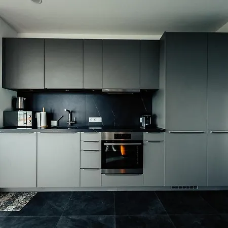 Luxury 1 Bedroom Apart W Swimmingpool, Spa & Fitness - Zenith Towers * Luxembourg
