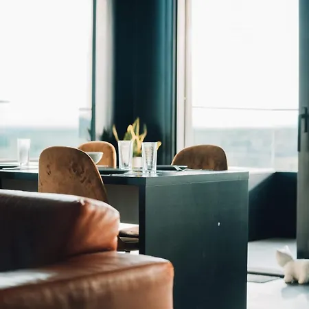 Luxury 1 Bedroom Apart W Swimmingpool, Spa & Fitness - Zenith Towers *