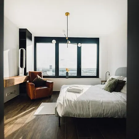 Luxury 1 Bedroom Apart W Swimmingpool, Spa & Fitness - Zenith Towers *